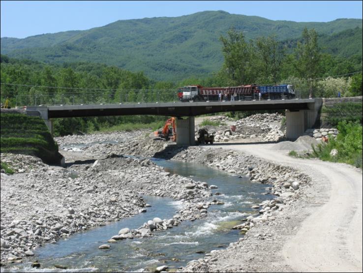 Ponte stradale su torrente Parma - Progettazione Direzione Lavori